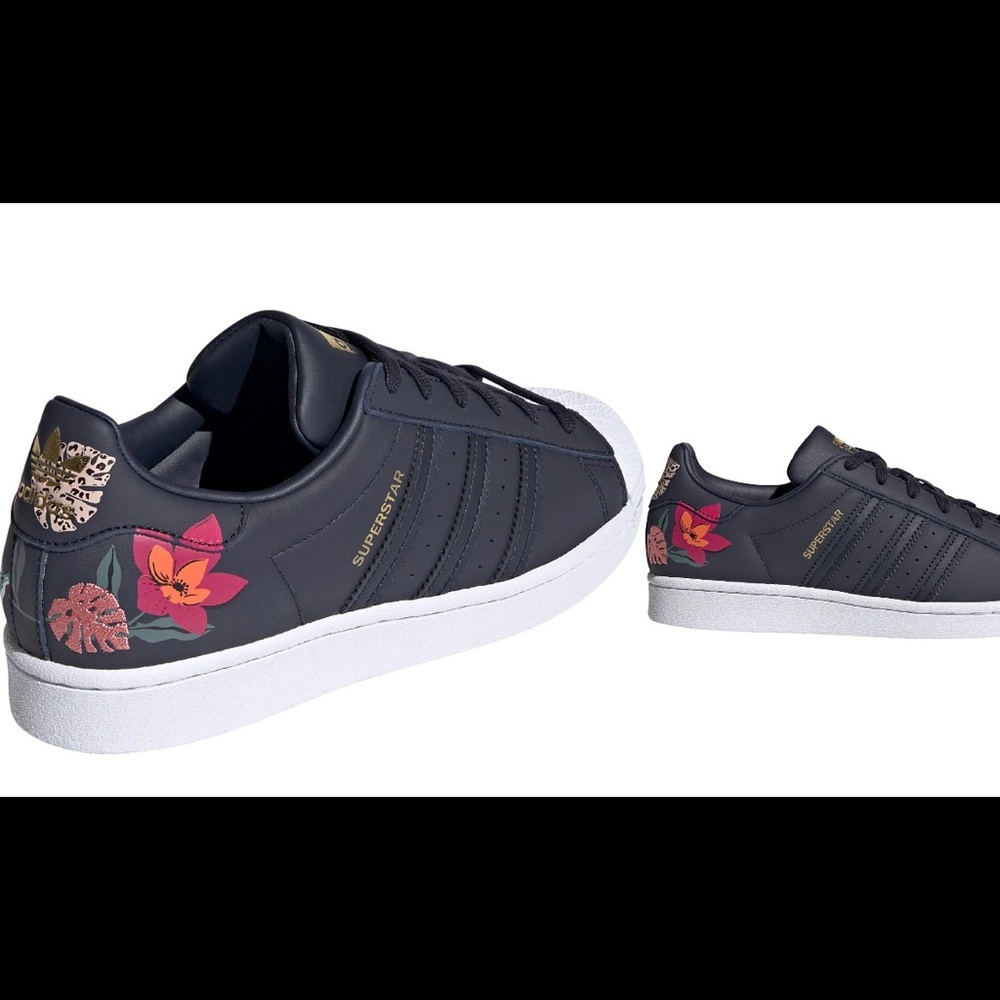 Adidas Superstars Floral Women’s 9